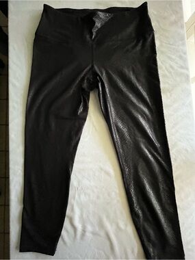 Black Snakeskin Textured Faux Leather Leggings Women’s Size L High Waist Stretch